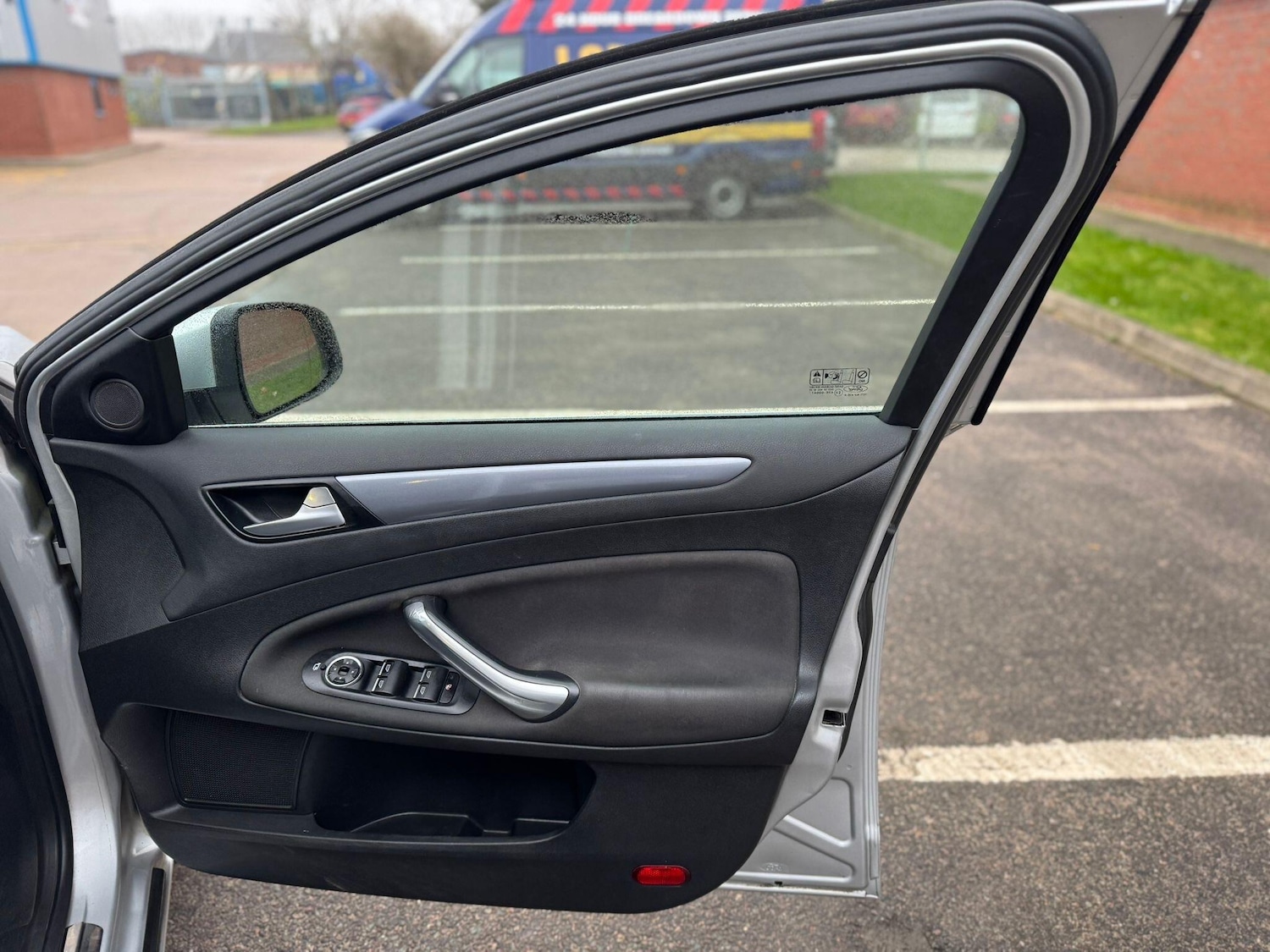 Used Ford Mondeo 2012 for sale - 77411843: Photo 16