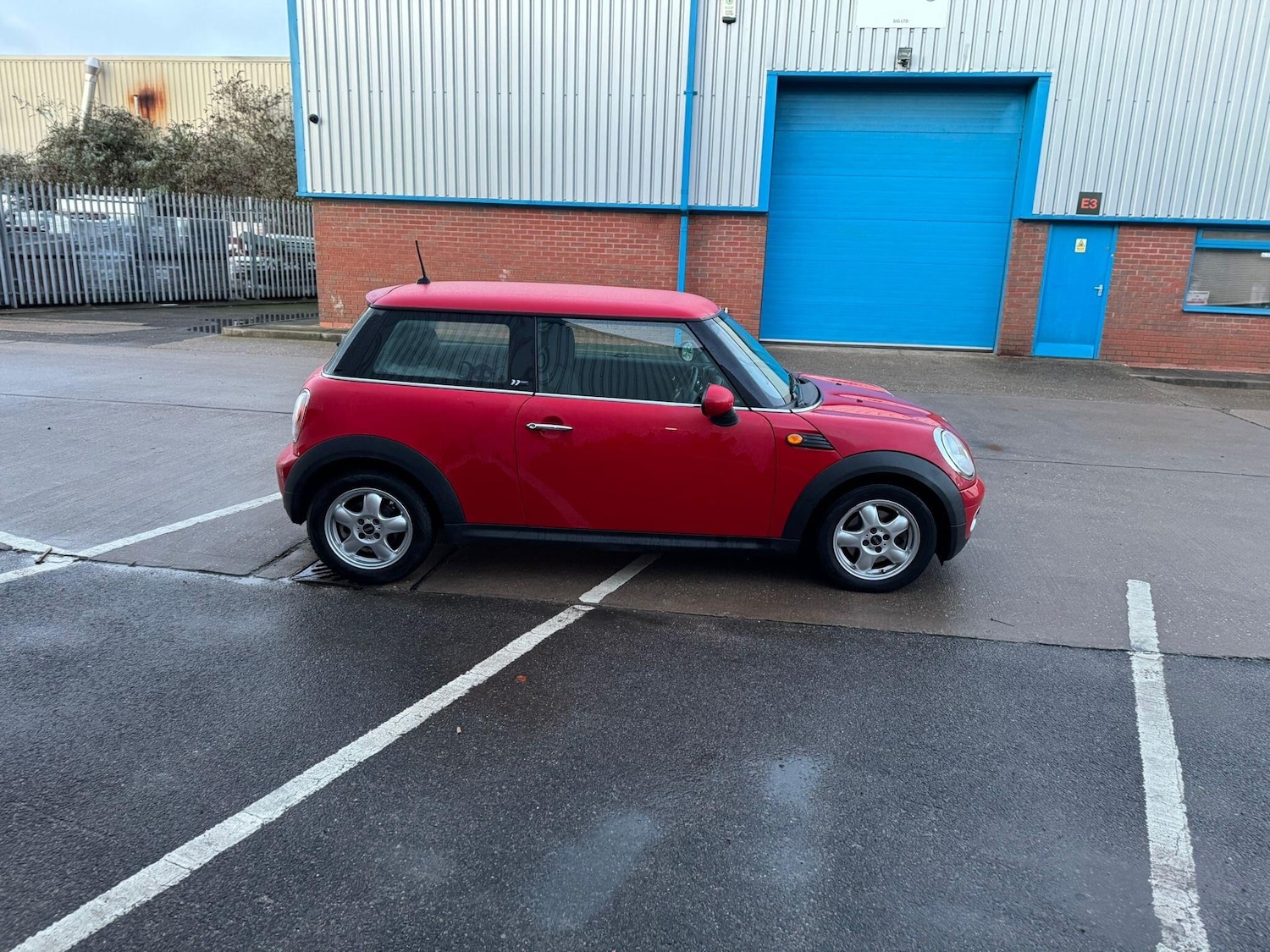 Used MINI Hatch 2009 for sale - 76752912: Photo 3