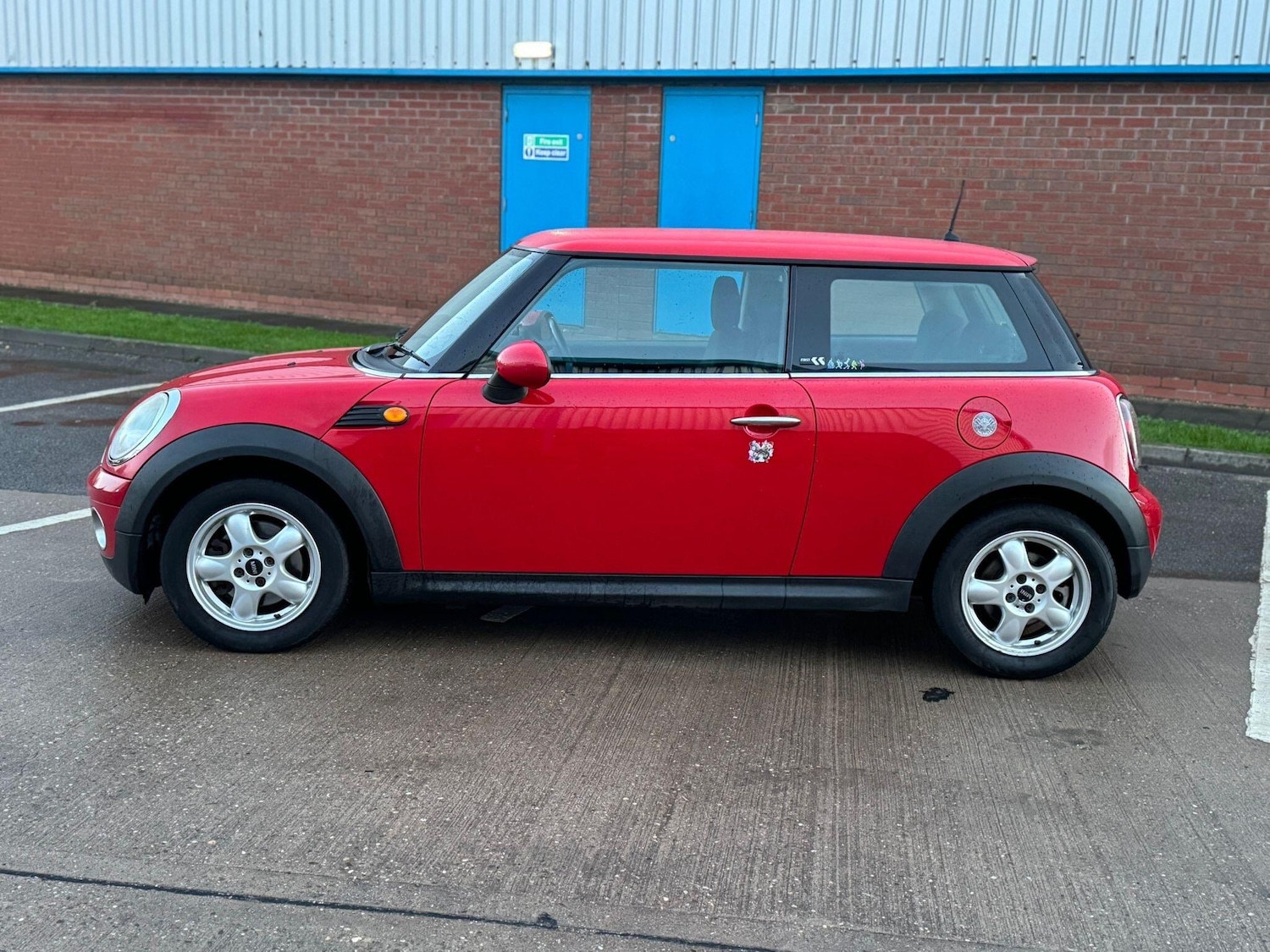 Used MINI Hatch 2009 for sale - 76752912: Photo 4