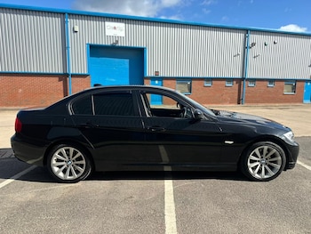 Used BMW 3 Series 2011 for sale - 75940735: Photo