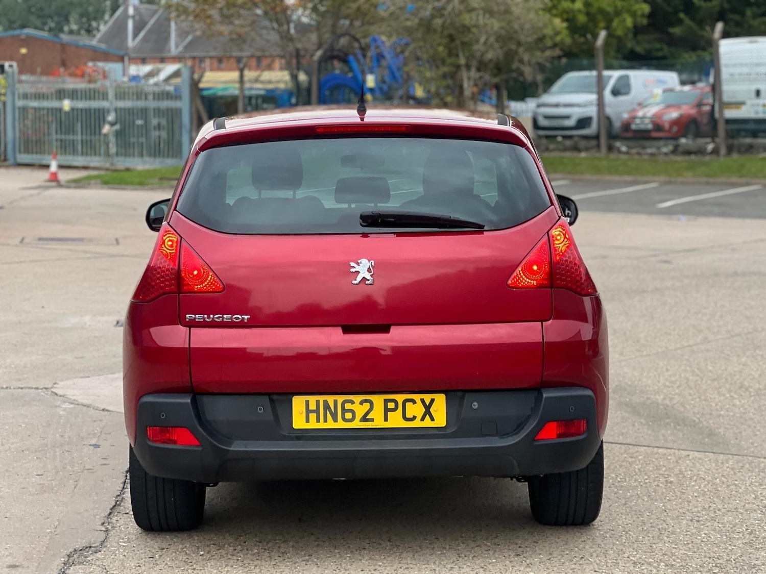 Used Peugeot 3008 2013 for sale - 76152445: Photo 2