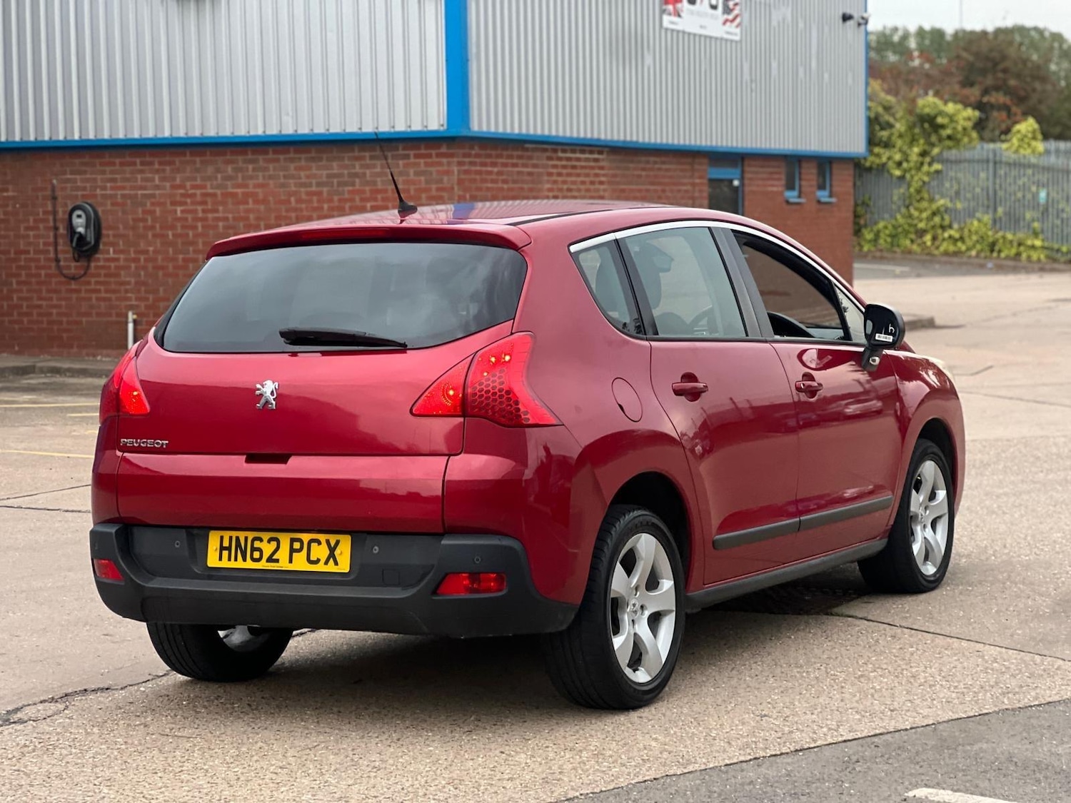 Used Peugeot 3008 2013 for sale - 76152445: Photo 8