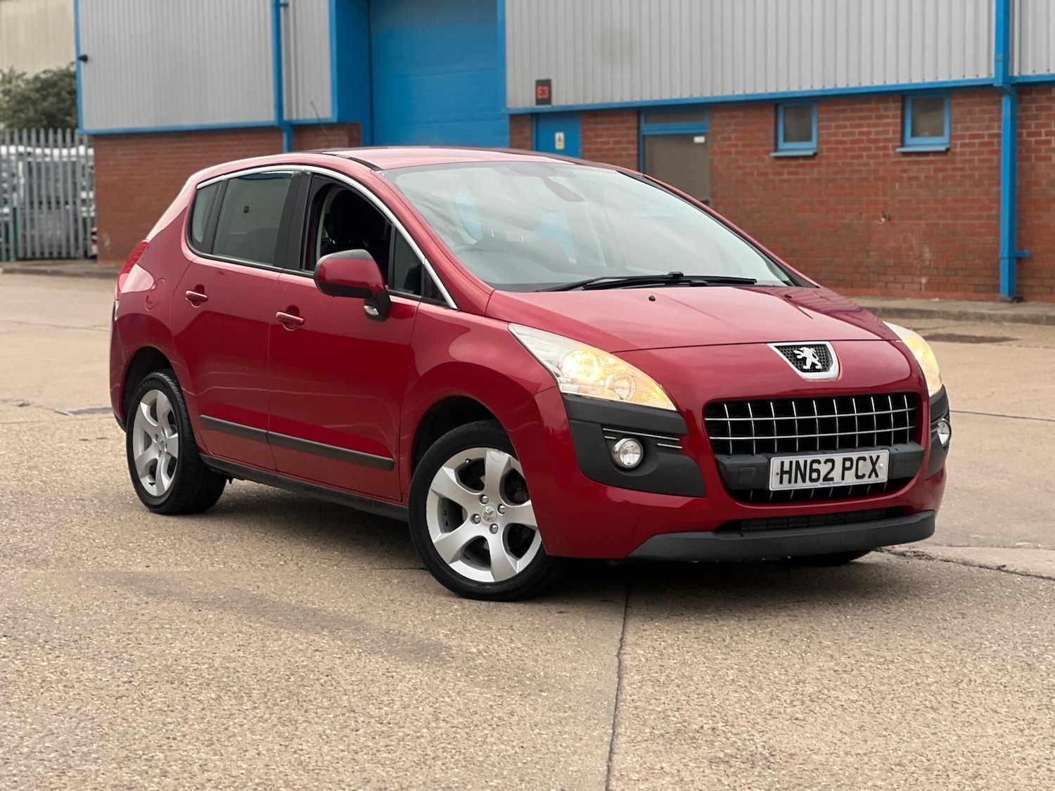 Used Peugeot 3008 2013 for sale - 76152445: Photo 9