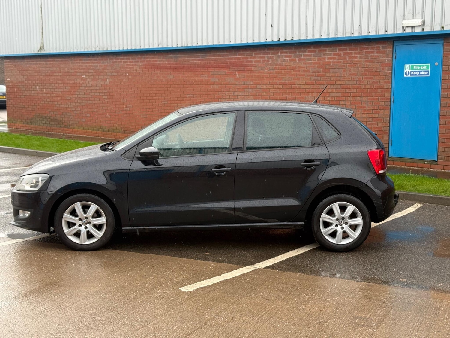 Used Volkswagen Polo 2012 for sale - 77479292: Photo 3