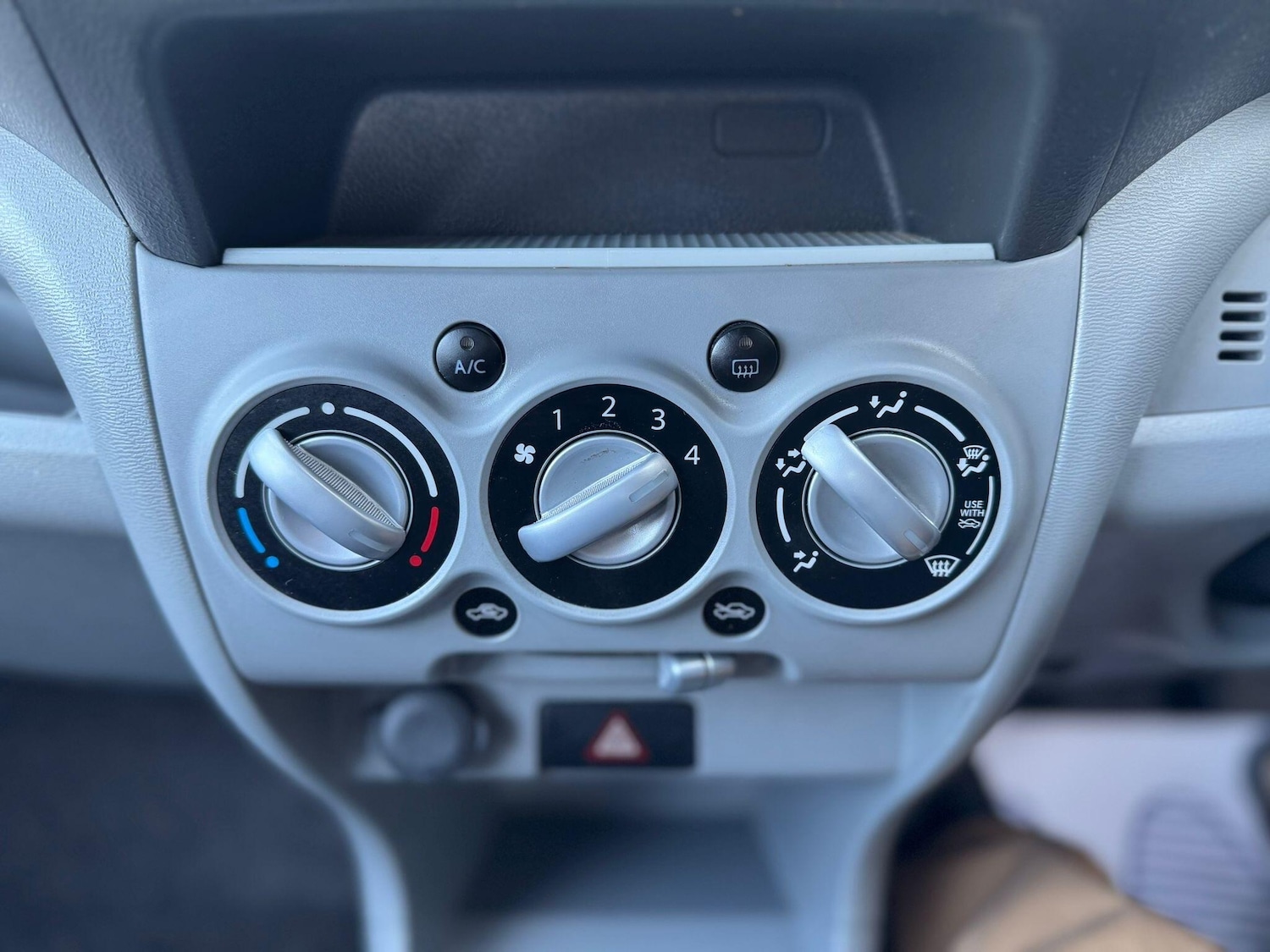 Used Nissan Pixo 2010 for sale - 76715012: Photo 18