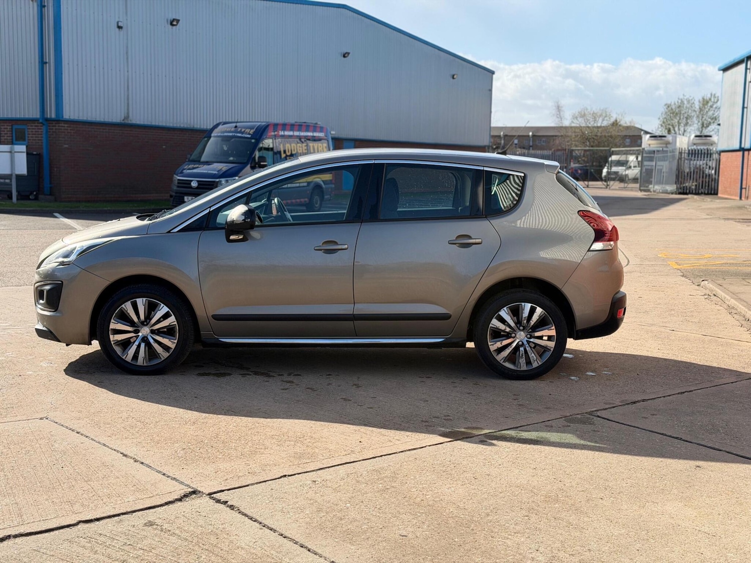 Used Peugeot 3008 2014 for sale - 78058803: Photo 3