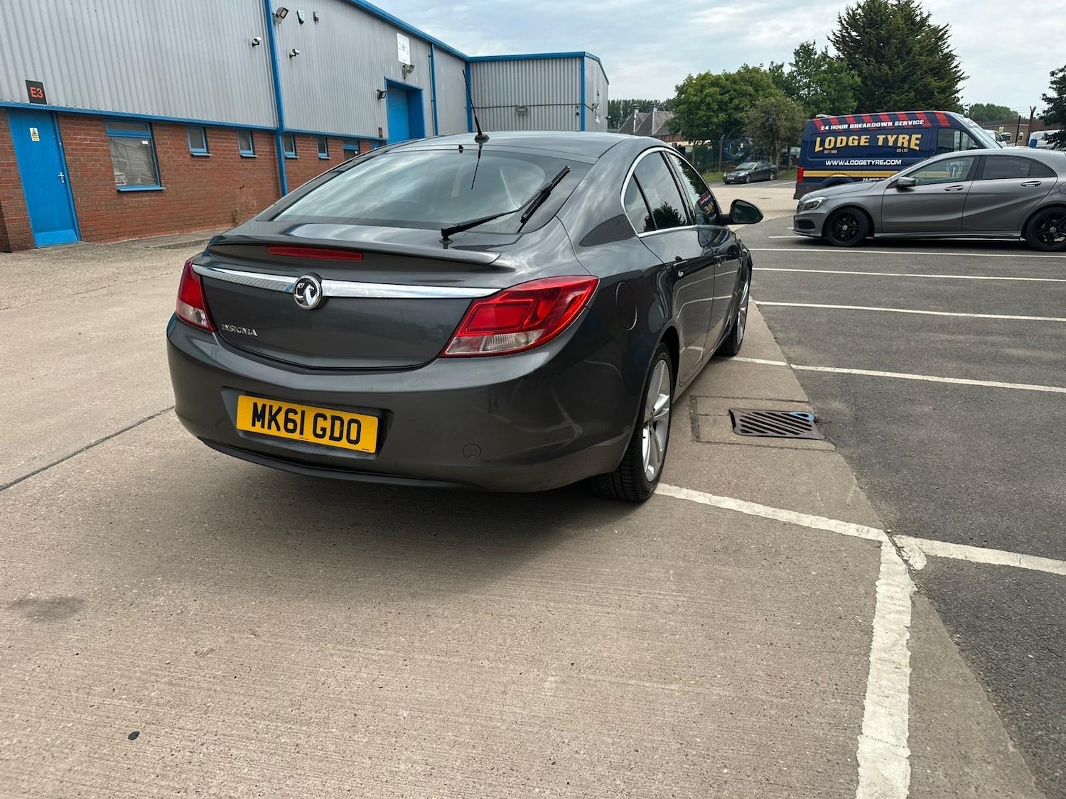 Used Vauxhall Insignia 2011 for sale - 76994408: Photo 6