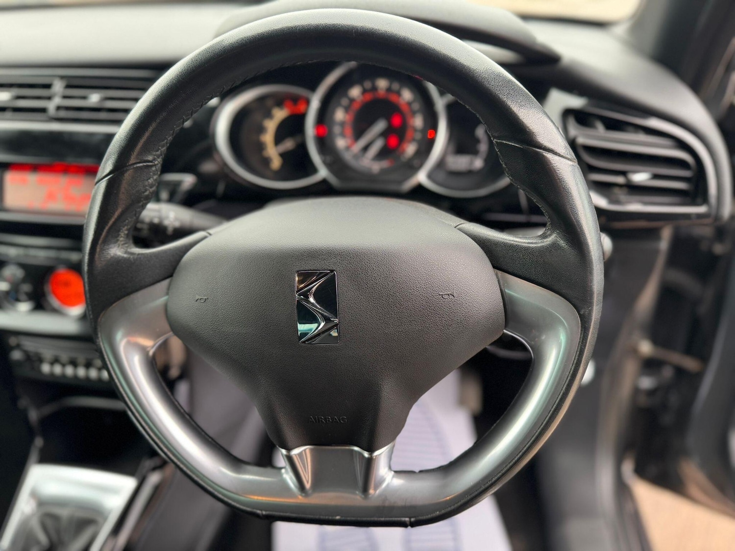 Used Citroen DS3 for sale - 77783260: Photo 15