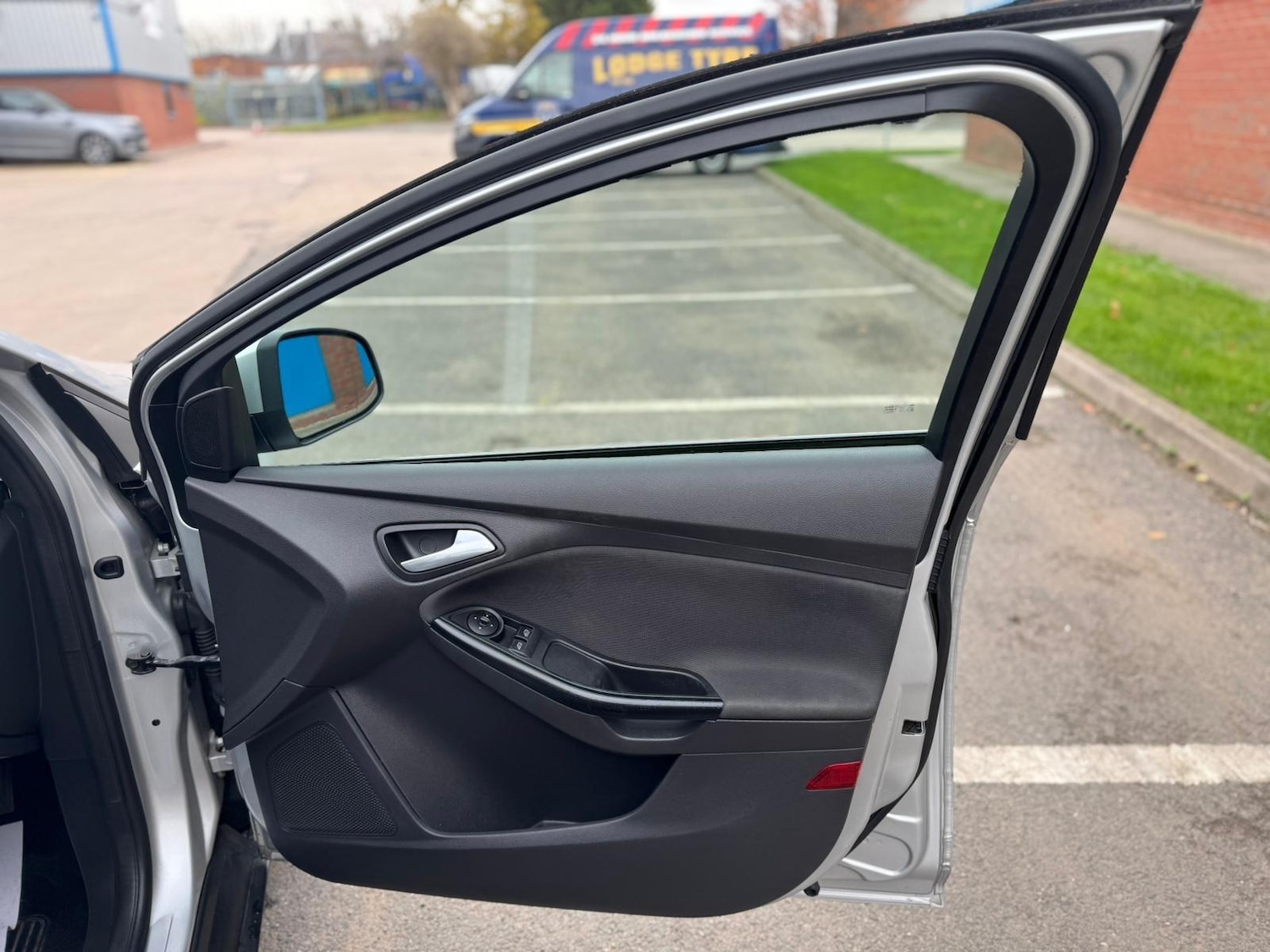 Used Ford Focus 2012 for sale - 76499559: Photo 19