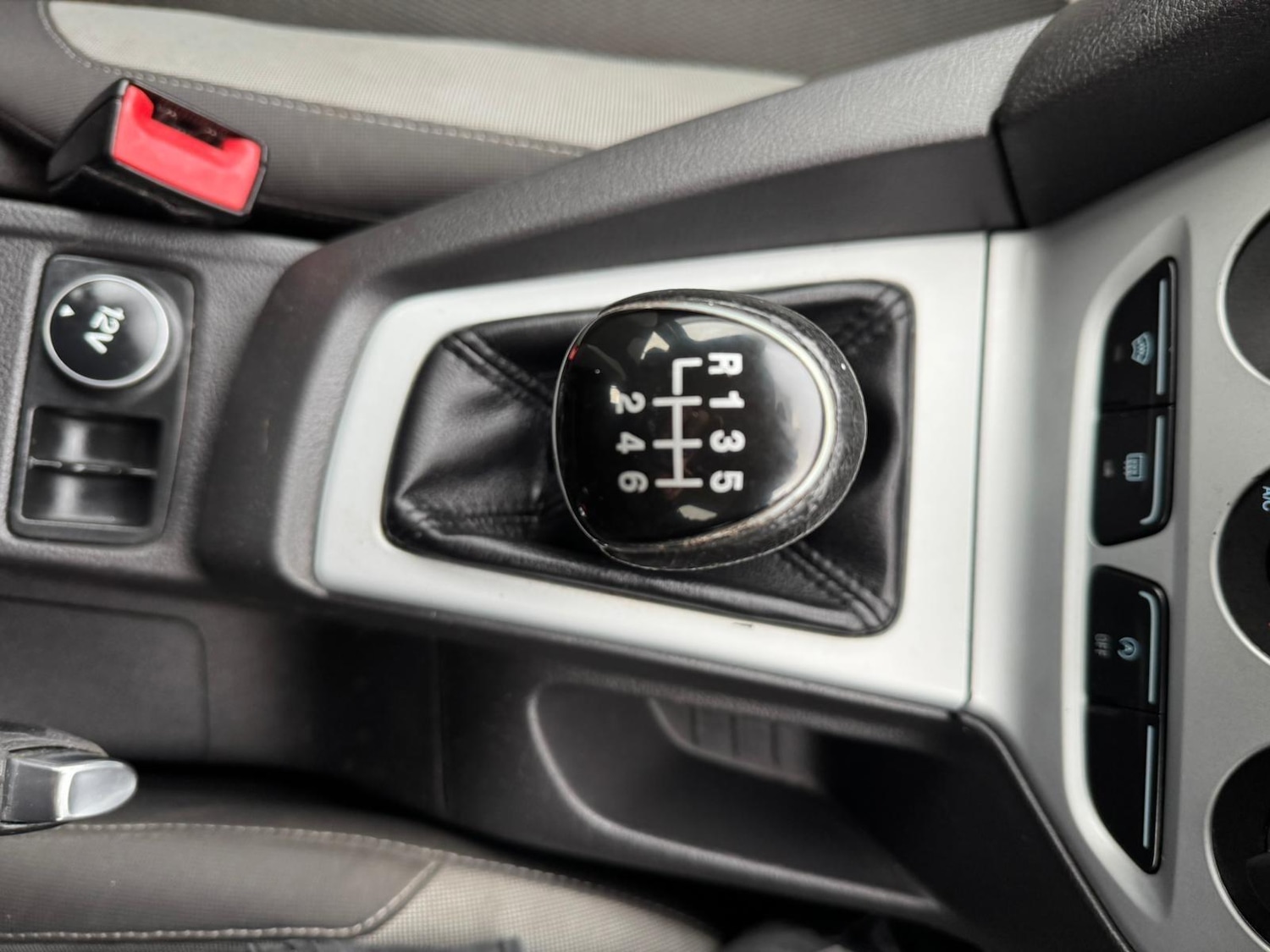 Used Ford Focus 2012 for sale - 76499559: Photo 21