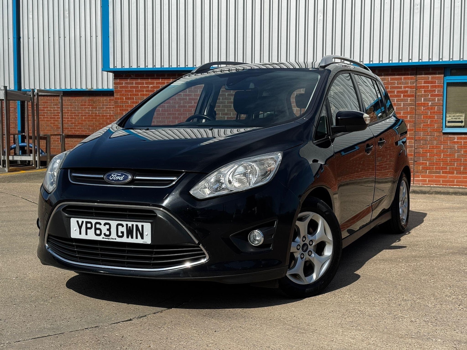 Used Ford Grand C-Max 2013 for sale - 78157442: Photo 3