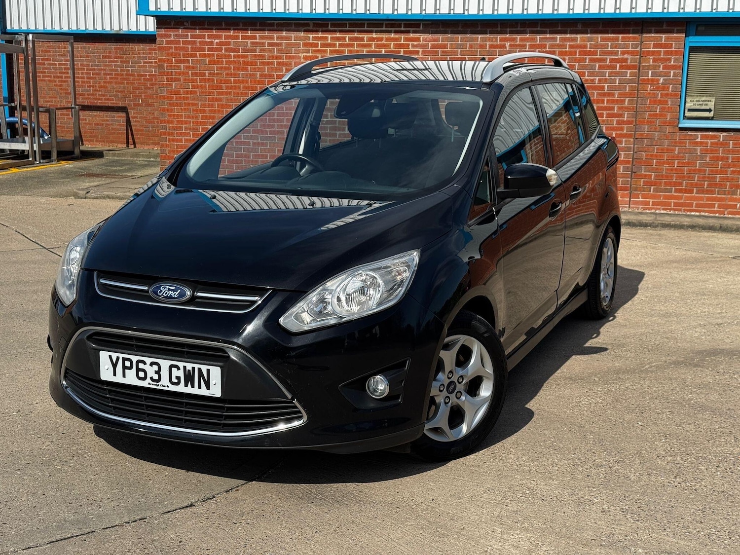 Used Ford Grand C-Max 2013 for sale - 78157442: Photo 7