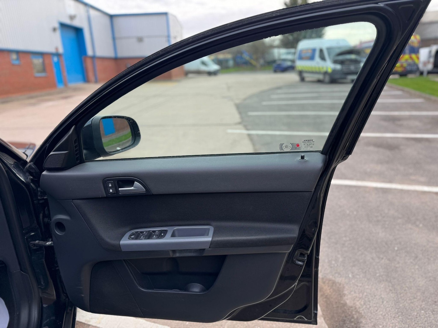 Used Volvo V50 for sale - 77958274: Photo 24