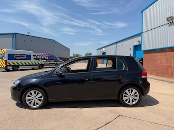 Used Volkswagen Golf 2011 for sale - 79012245: Photo