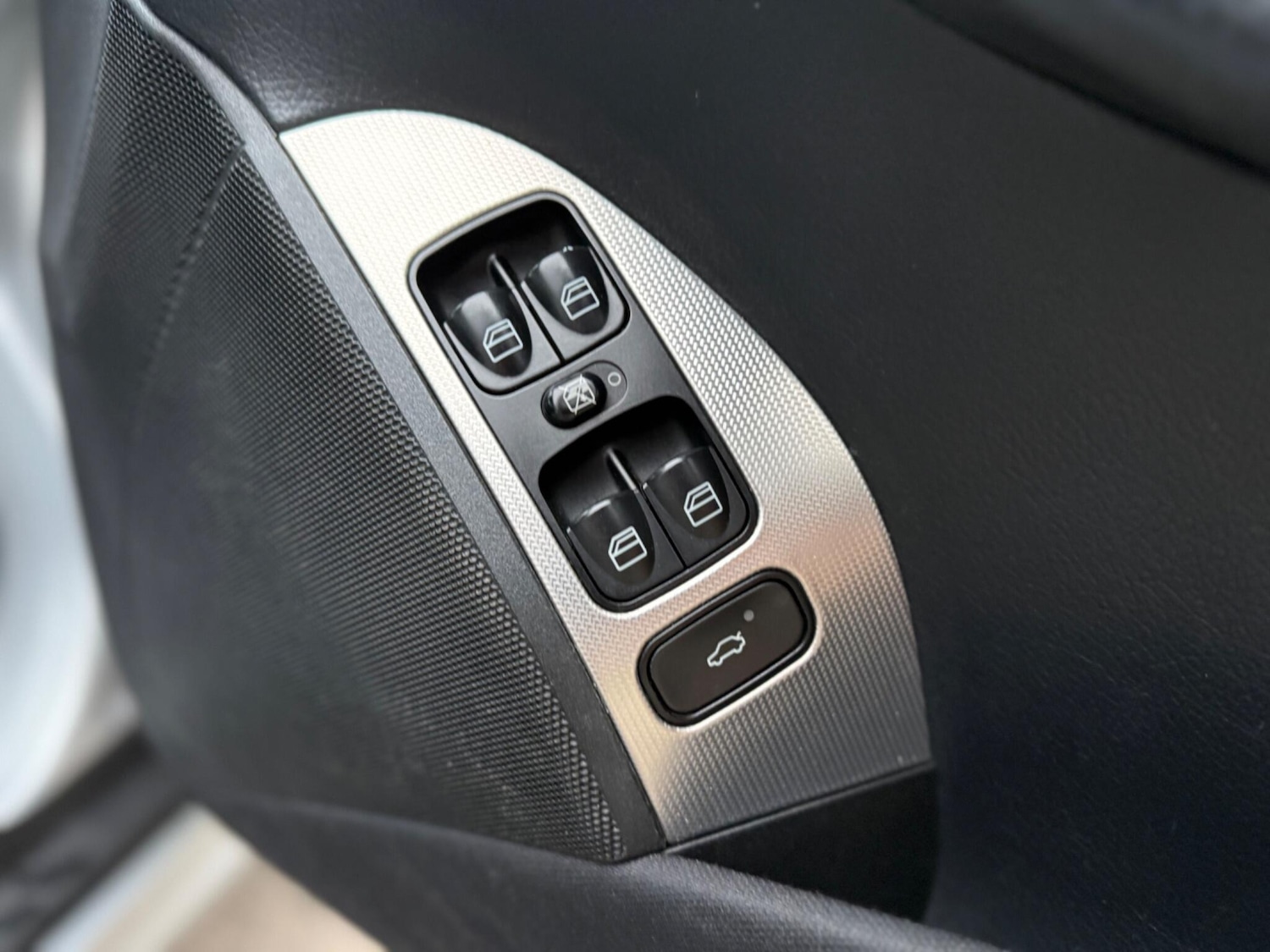 Used Mercedes-Benz CLK 2007 for sale - 77331037: Photo 23