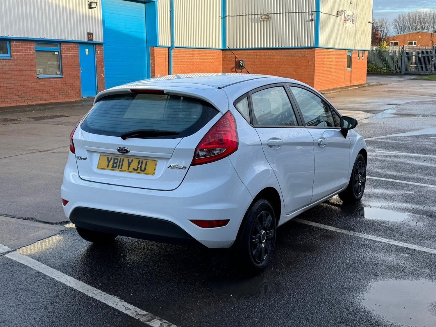 Used Ford Fiesta 2011 for sale - 76742703: Photo 5