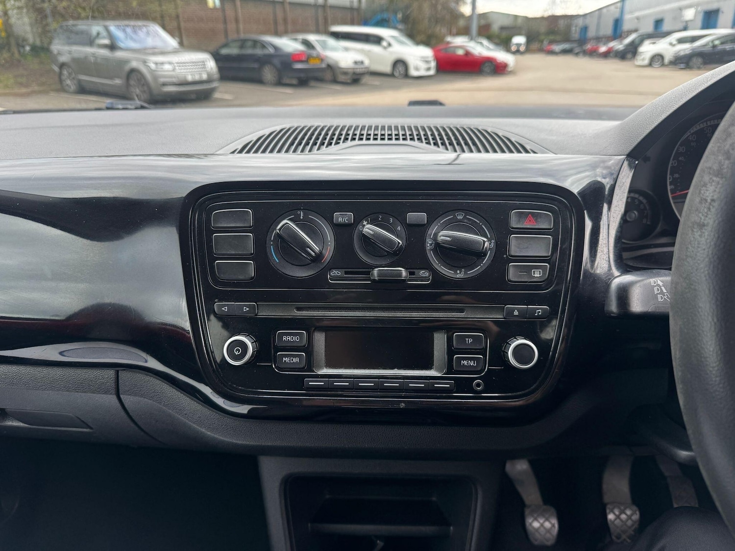 Used Volkswagen up! 2013 for sale - 78086696: Photo 20