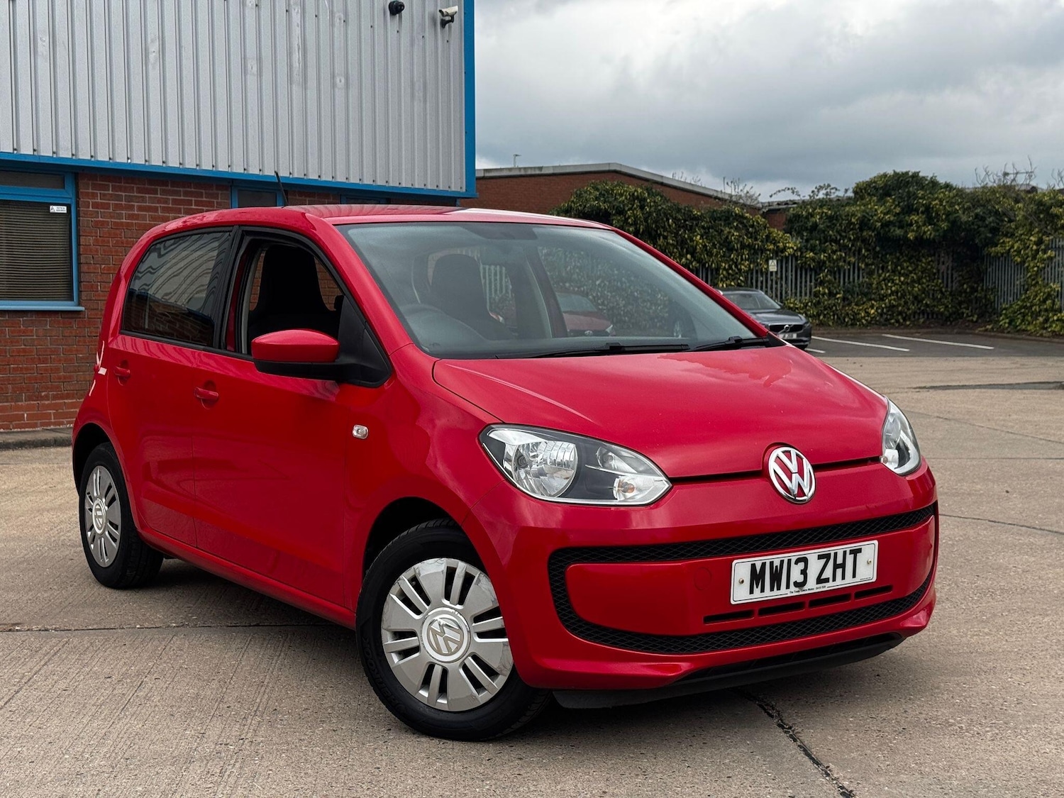 Used Volkswagen up! 2013 for sale - 78086696: Photo 5