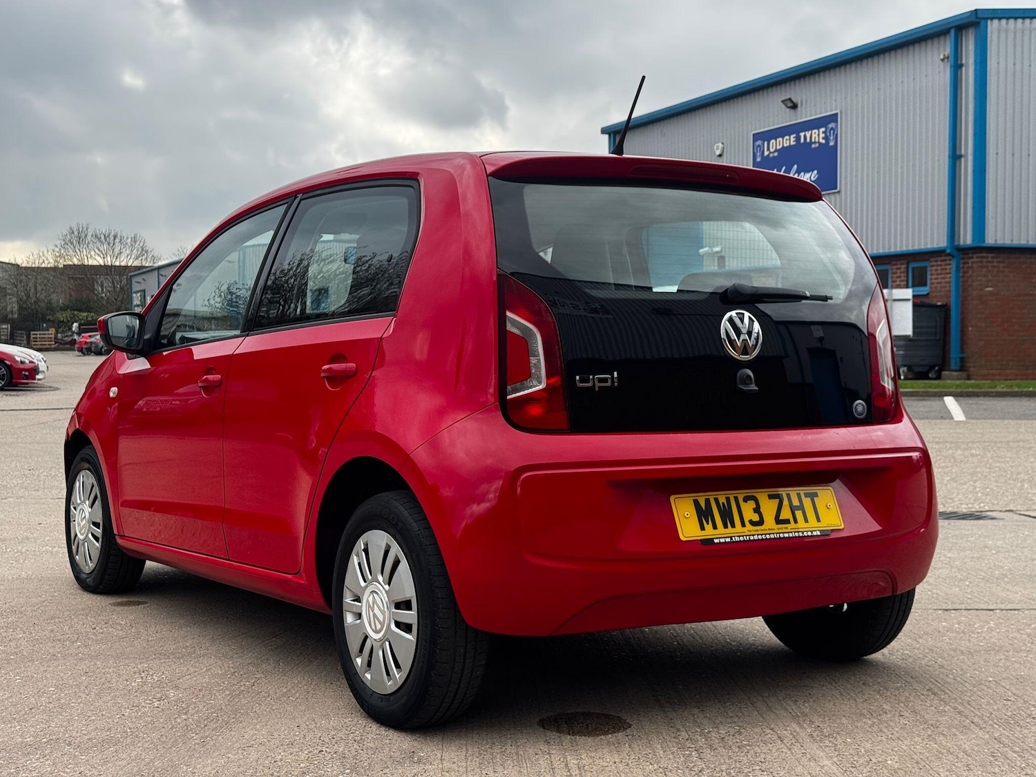 Used Volkswagen up! 2013 for sale - 78086696: Photo 8