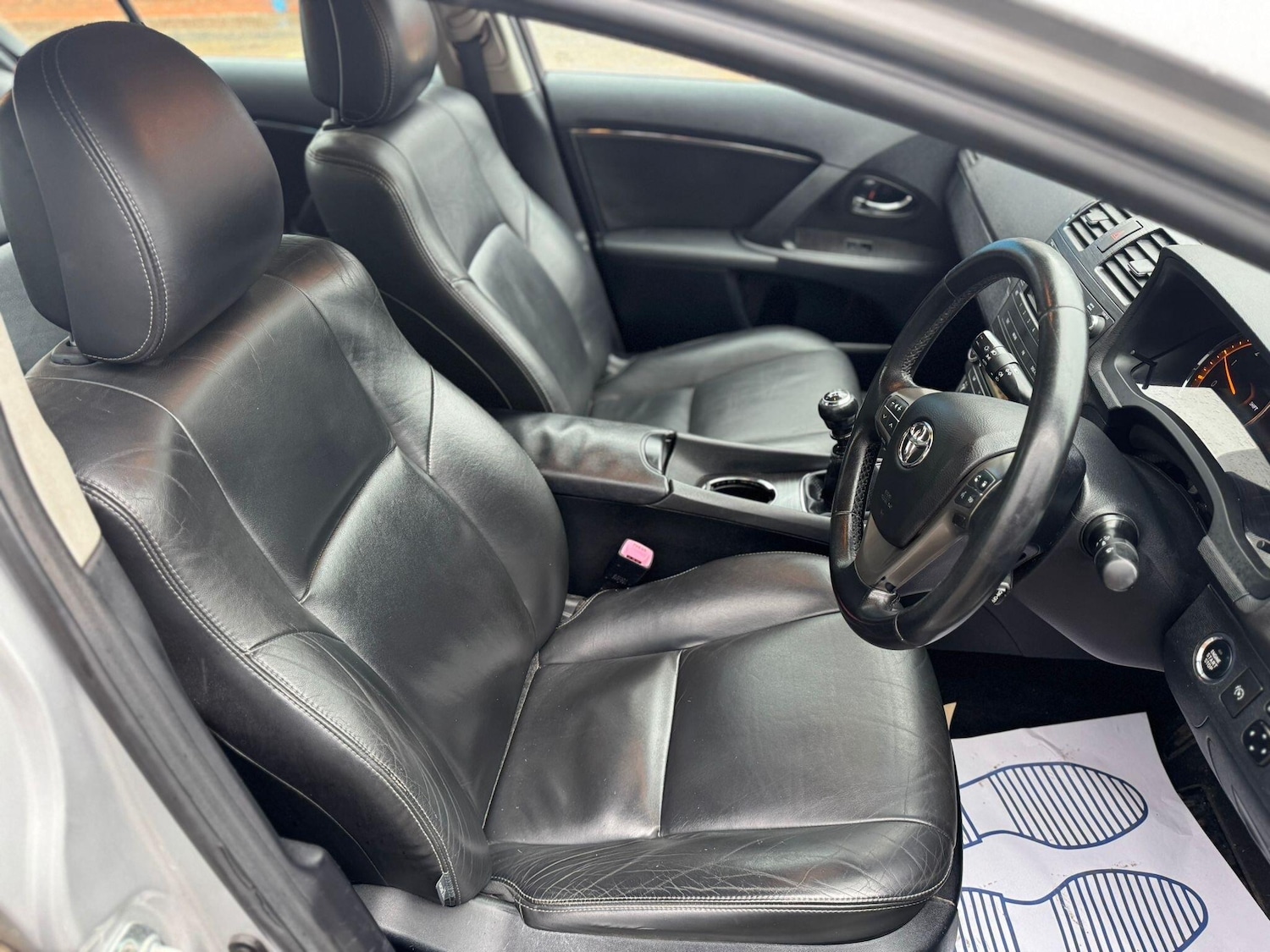 Used Toyota Avensis 2009 for sale - 77455250: Photo 13