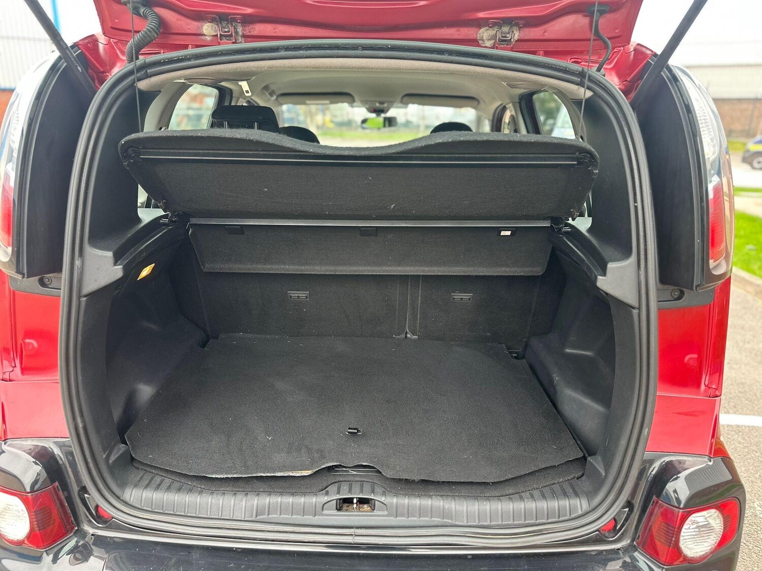 Used Citroen C3 Picasso 2009 for sale - 76251423: Photo 18