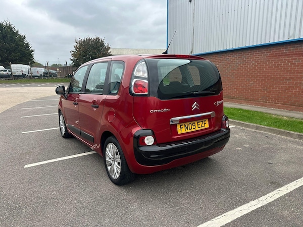 Used Citroen C3 Picasso 2009 for sale - 76251423: Photo 8