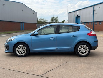 Used Renault Megane 2014 for sale - 78516935: Photo