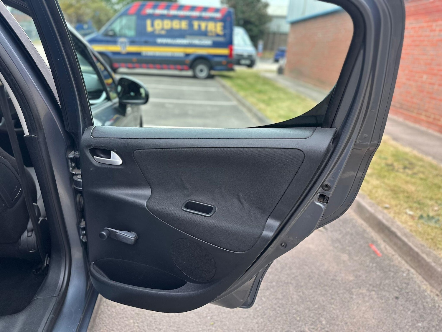 Vehicle 25
