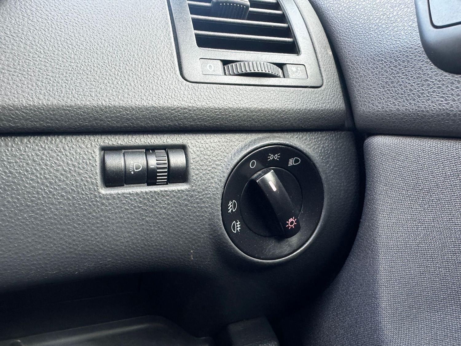 Used Volkswagen Polo 2005 for sale - 77229736: Photo 20