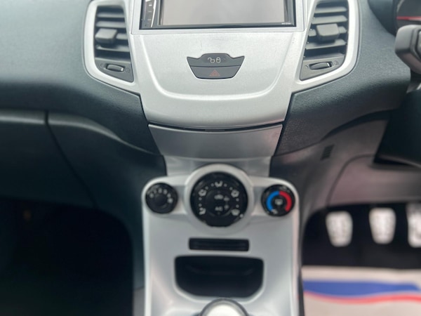 Used Ford Fiesta 2011 for sale - 76214178: Photo 18