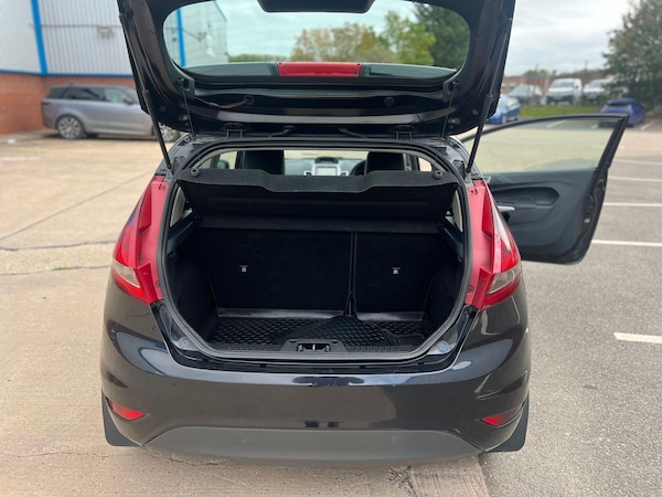 Used Ford Fiesta 2011 for sale - 76214178: Photo 25