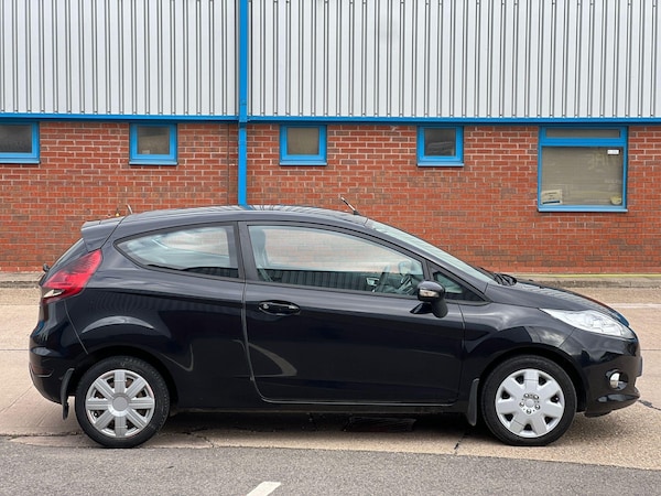 Used Ford Fiesta 2011 for sale - 76214178: Photo 4