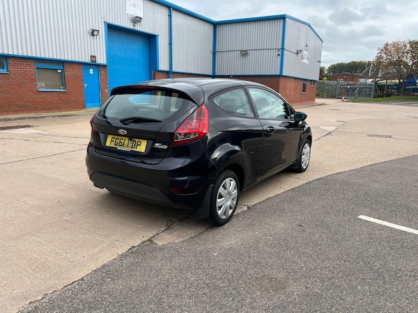 Used Ford Fiesta 2011 for sale - 76214178: Photo 9
