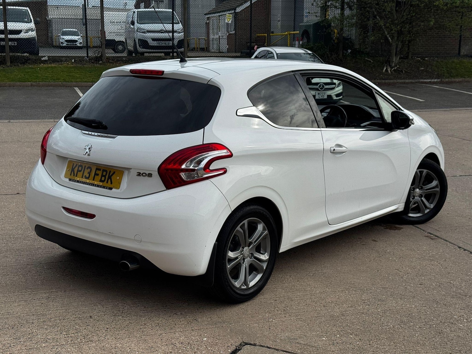 Used Peugeot 208 for sale - 78128207: Photo 11