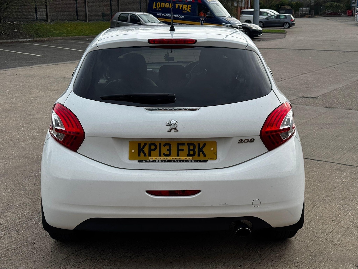 Used Peugeot 208 for sale - 78128207: Photo 2