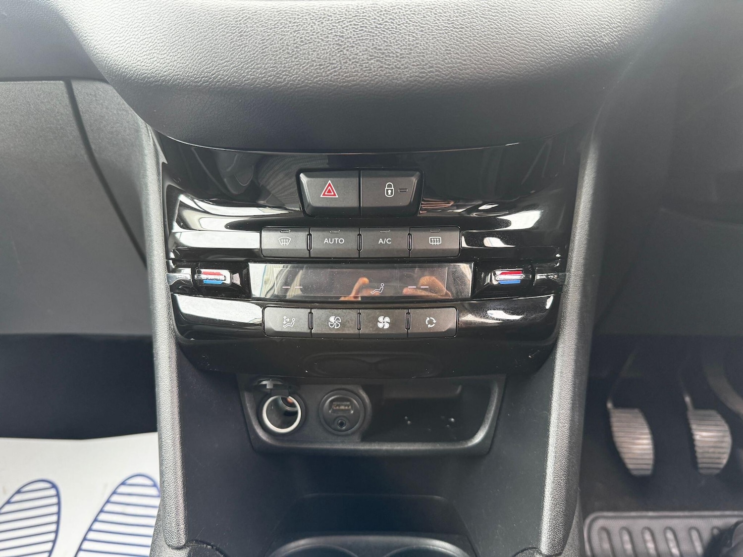 Used Peugeot 208 for sale - 78128207: Photo 21