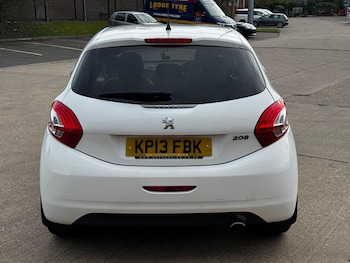 Used Peugeot 208 2013 for sale - 78128207: Photo