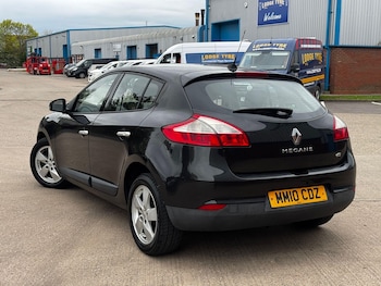 Used Renault Megane 2010 for sale - 78245305: Photo