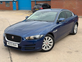 Used Jaguar XE 2015 for sale - 79601516: Photo