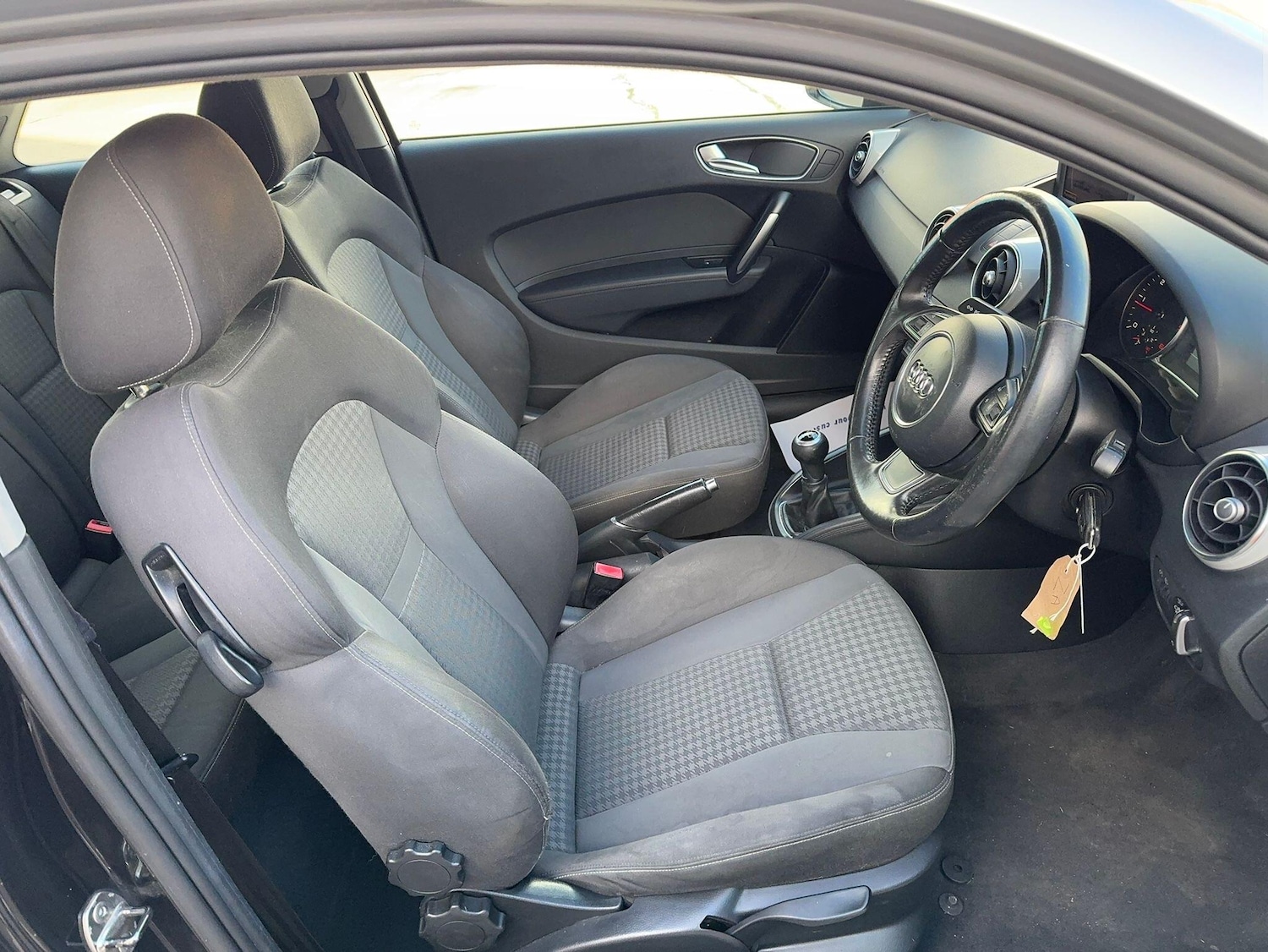 Used Audi A1 2011 for sale - 77637382: Photo 14