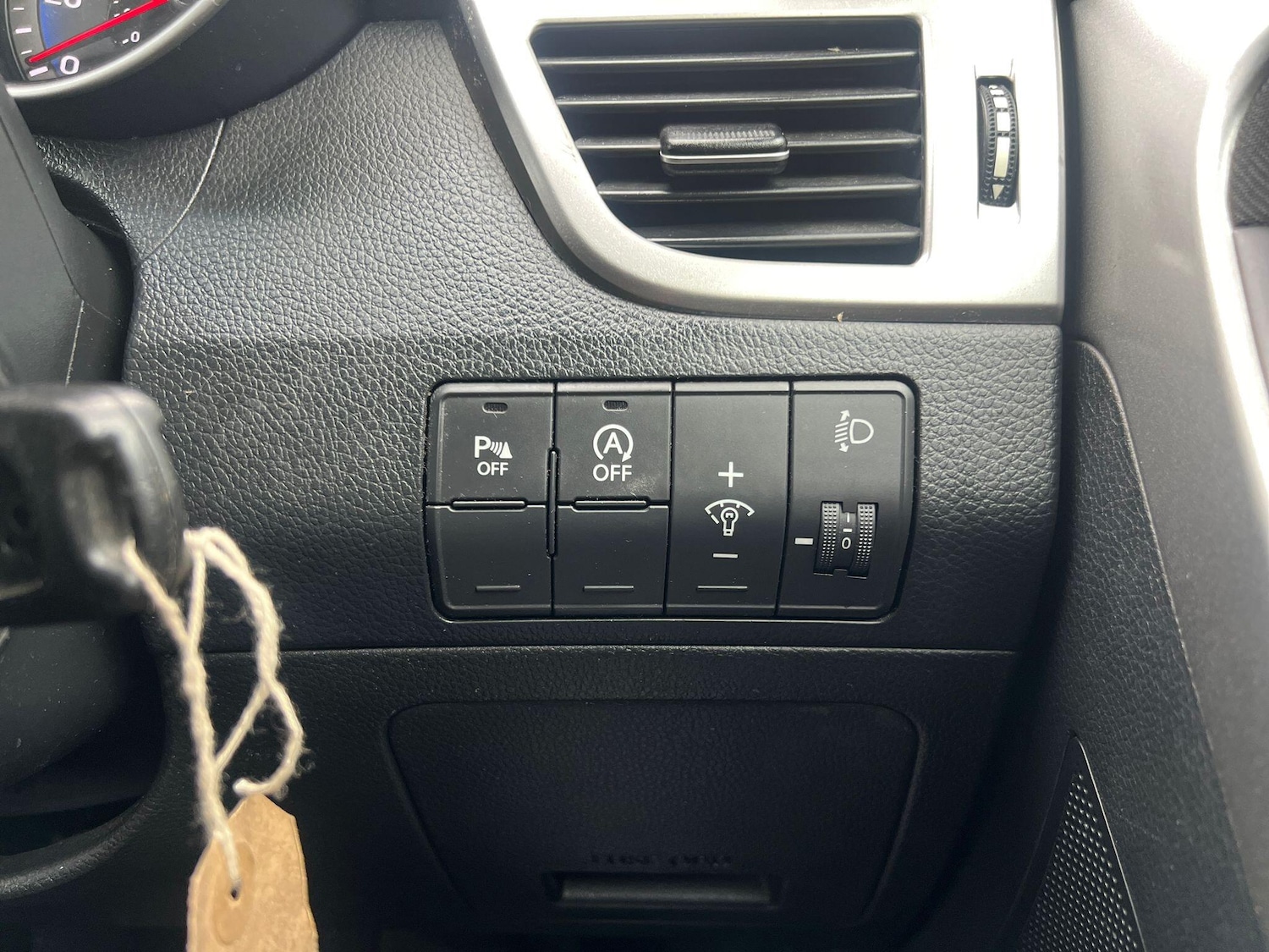 Used Hyundai i30 2014 for sale - 76457155: Photo 18