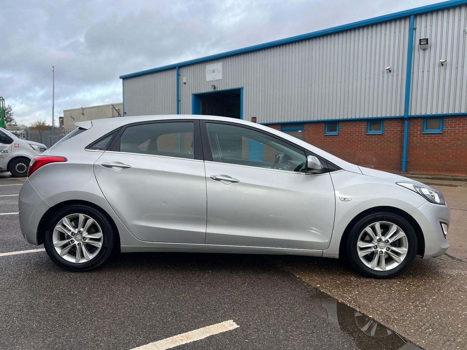 Used Hyundai i30 2014 for sale - 76457155: Photo 3