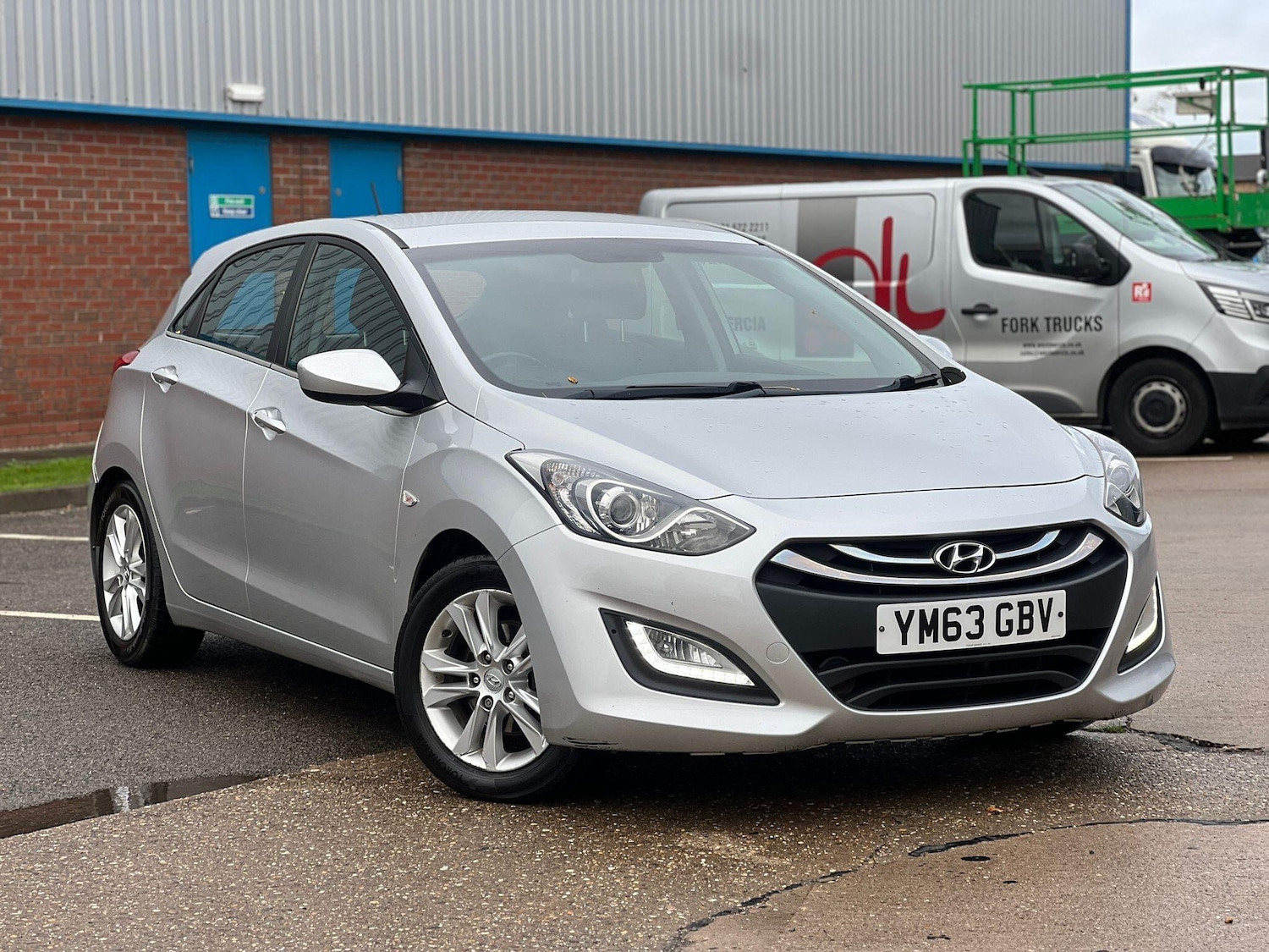 Used Hyundai i30 2014 for sale - 76457155: Photo 9