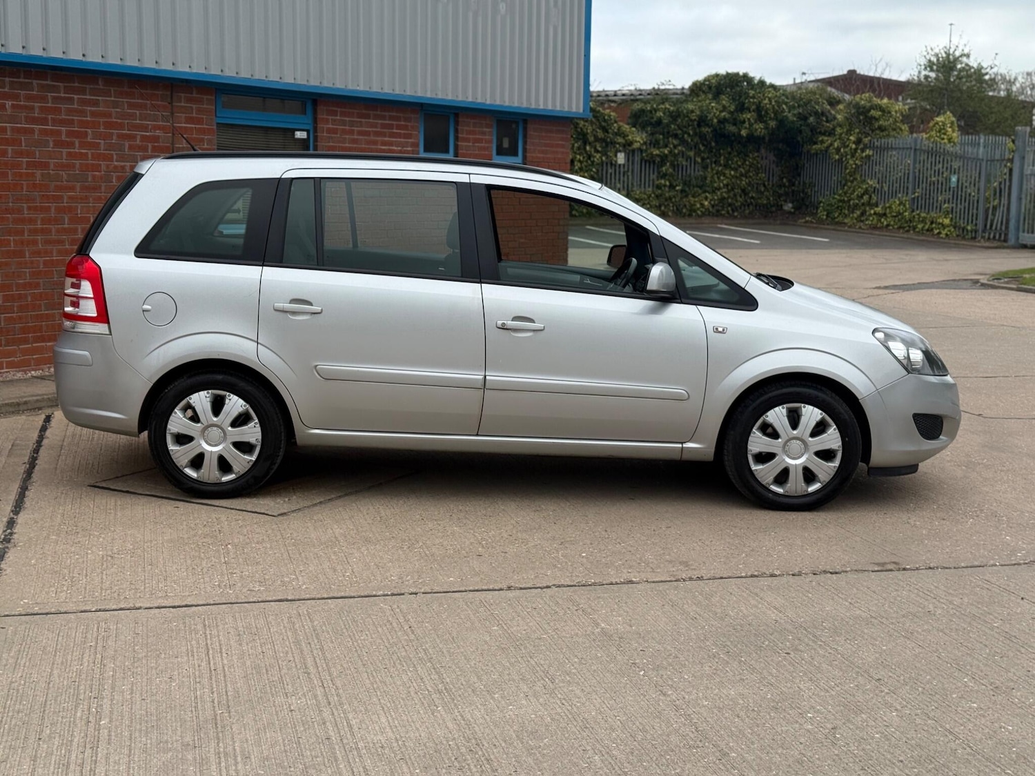 Used Vauxhall Zafira for sale - 78136083: Photo 13