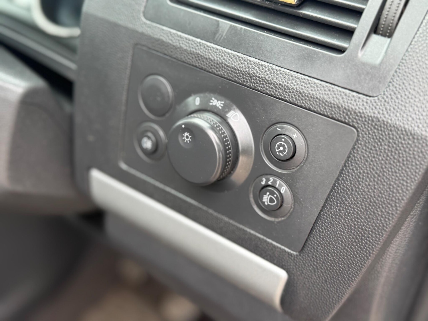 Used Vauxhall Zafira for sale - 78136083: Photo 26