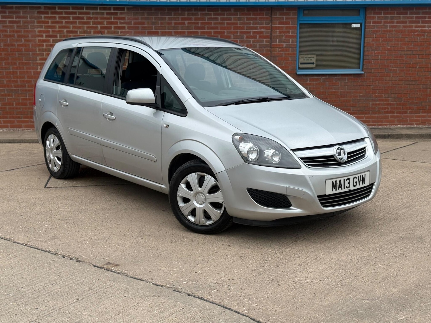 Used Vauxhall Zafira for sale - 78136083: Photo 5
