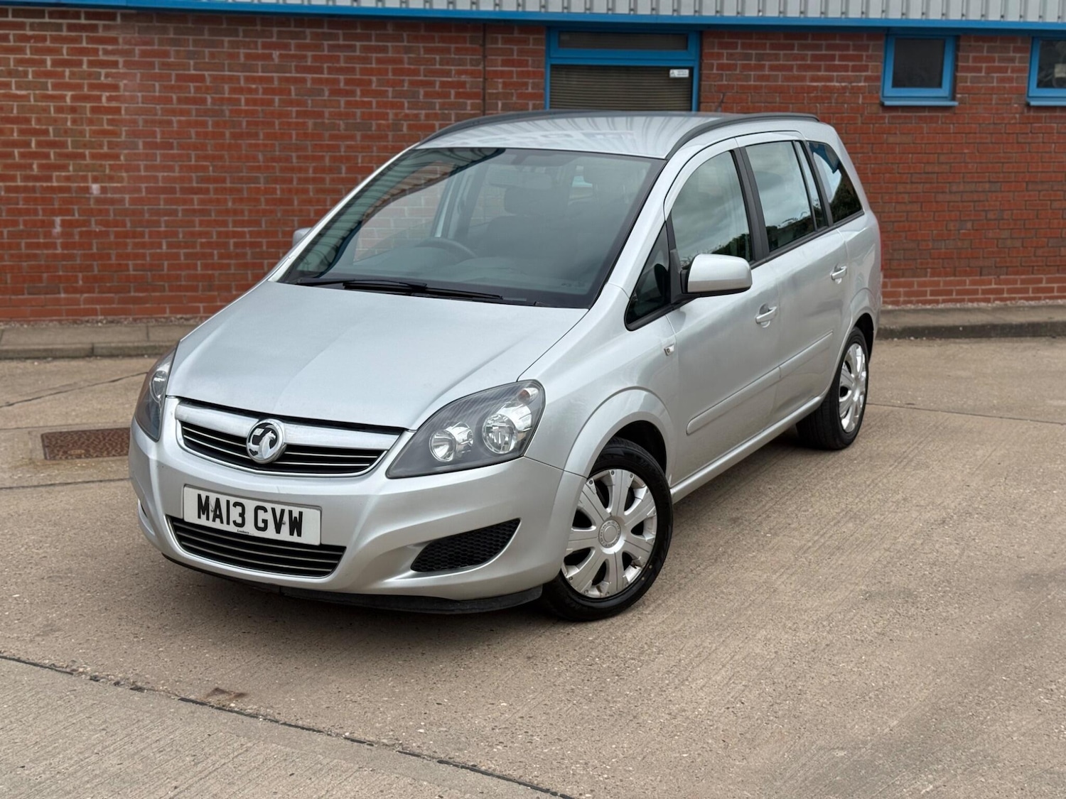 Used Vauxhall Zafira for sale - 78136083: Photo 8