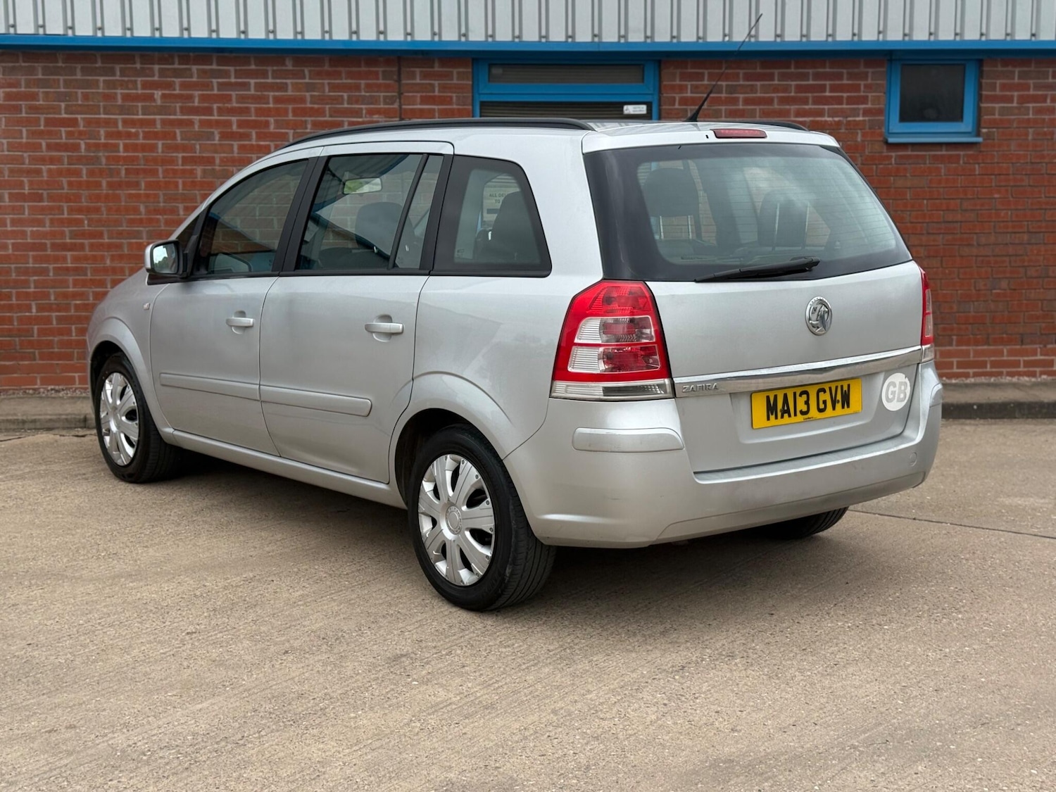 Used Vauxhall Zafira for sale - 78136083: Photo 9