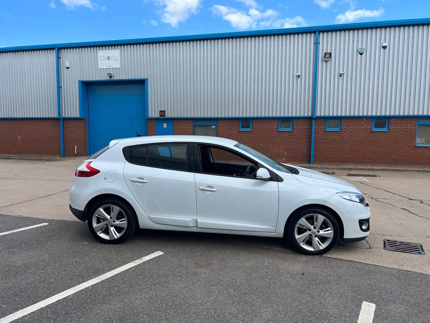 Used Renault Megane 2012 for sale - 76073169: Photo 4