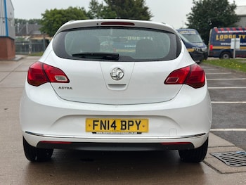 Used Vauxhall Astra 2014 for sale - 75658849: Photo